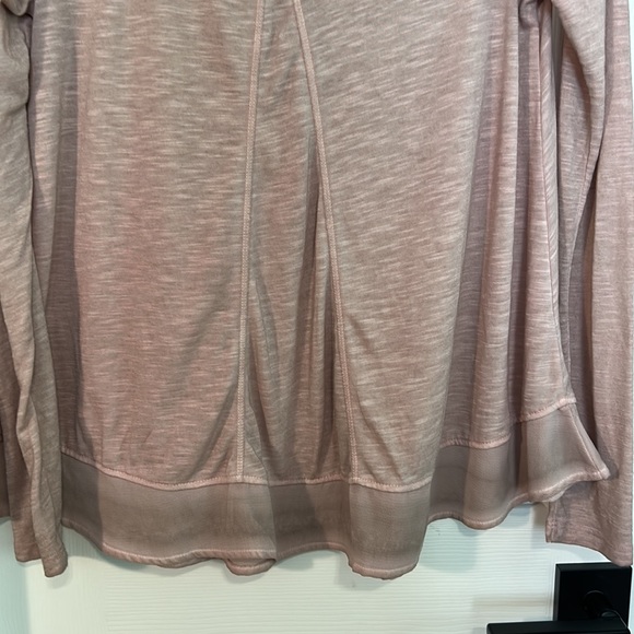 Others Follow Top / NWT - Picture 6 of 9